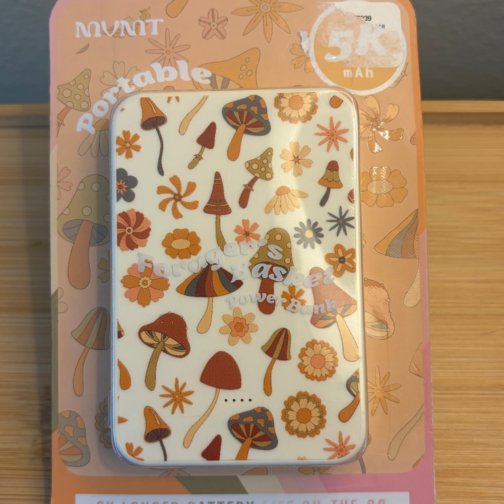Mushroom Floral Portable Power Bank - White & Orange